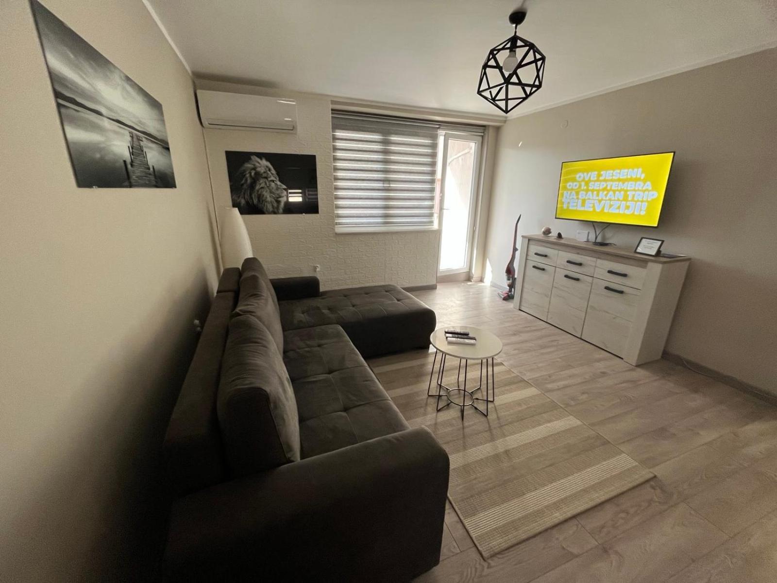 Apartman Petrov Donji Milanovac Exterior photo